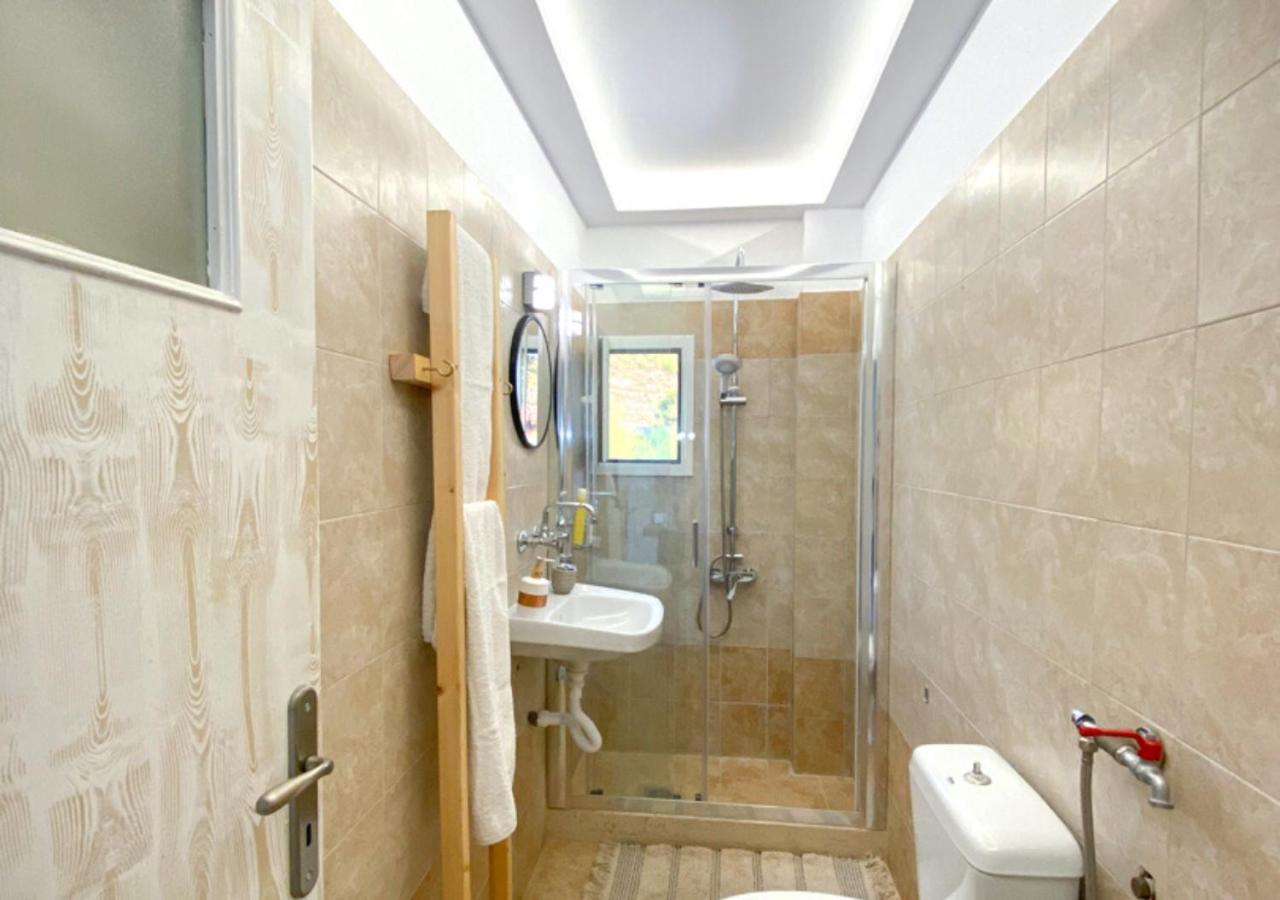 Summer Feel Suites Poros Town Eksteriør billede