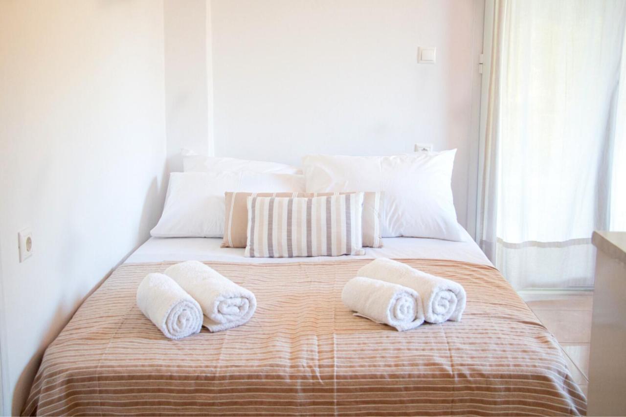 Summer Feel Suites Poros Town Eksteriør billede