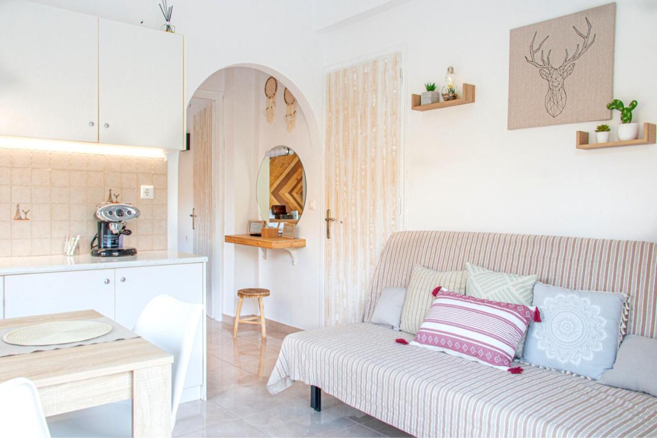 Summer Feel Suites Poros Town Eksteriør billede