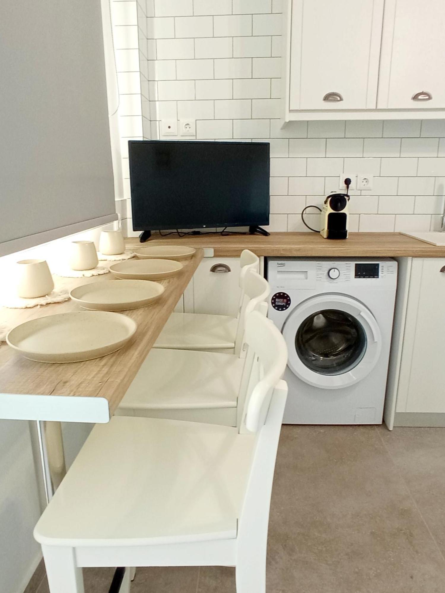 Summer Feel Suites Poros Town Eksteriør billede