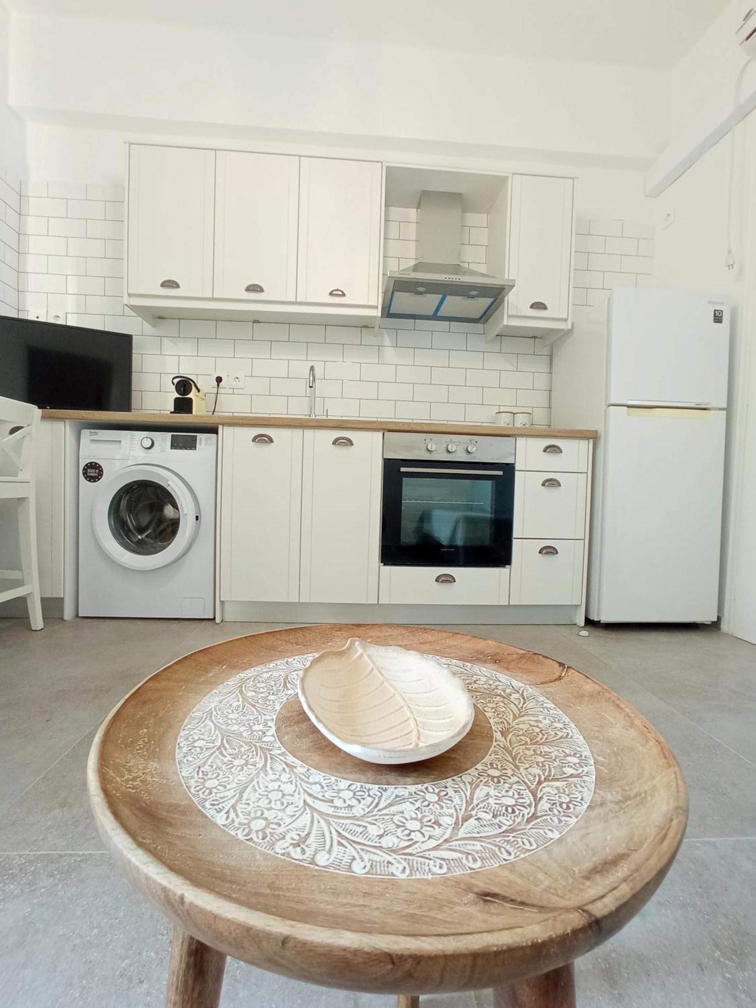 Summer Feel Suites Poros Town Eksteriør billede